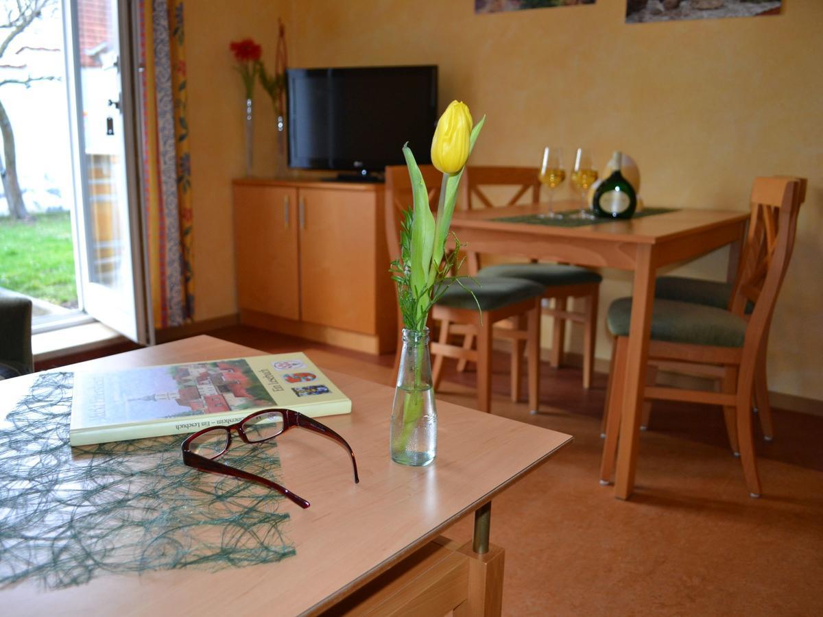 Hotel-Gasthof Rotes Ross Markt Einersheim Esterno foto