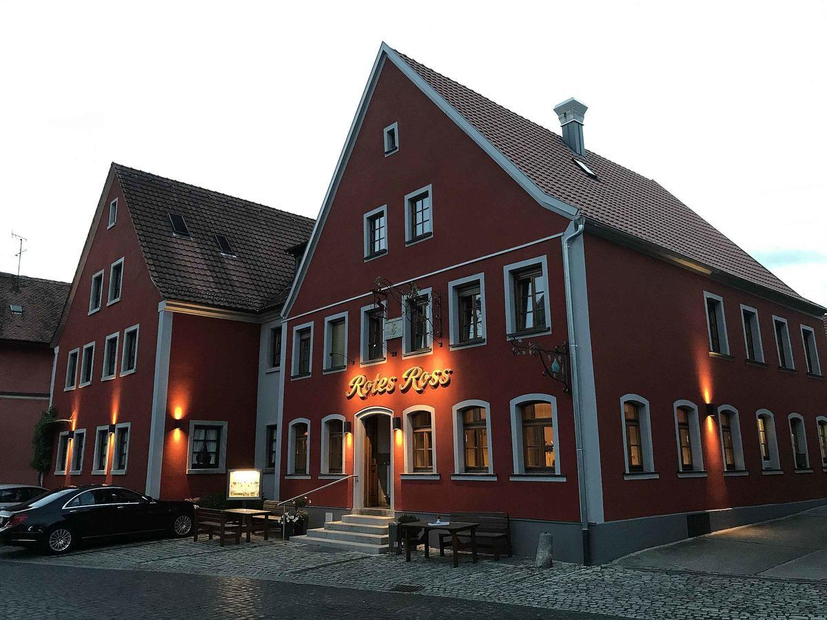 Hotel-Gasthof Rotes Ross Markt Einersheim Esterno foto